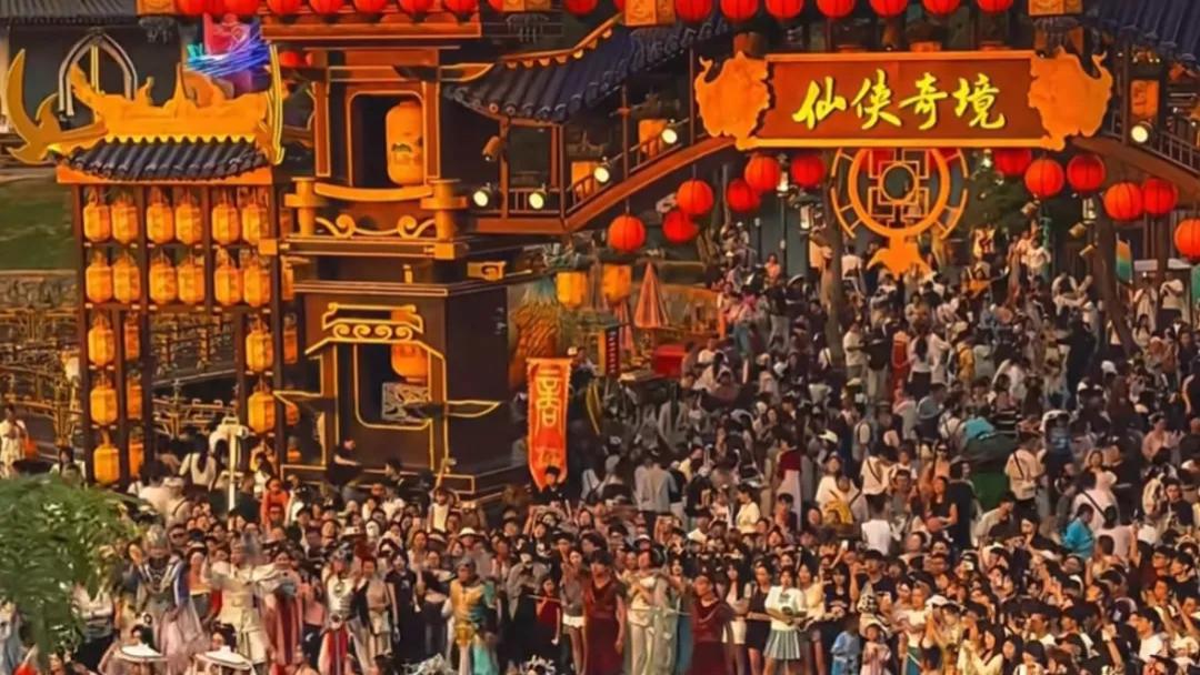 万岁山景区驱赶拍照夫妻？这事办得没毛病