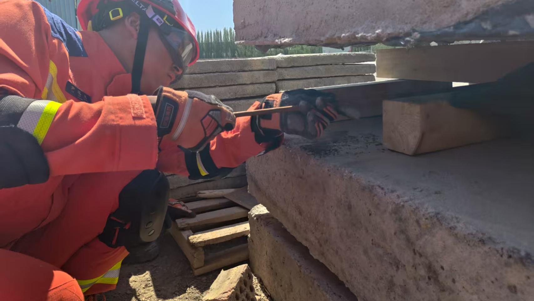 玻璃栈道/高空景区工作人员，可学这套国家认证绳索救援课程
