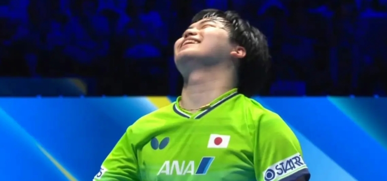 今年国内的兵超还有俱乐部签松岛辉空吗？
小将松岛近一年涨球明显，还得了世界杯亚军