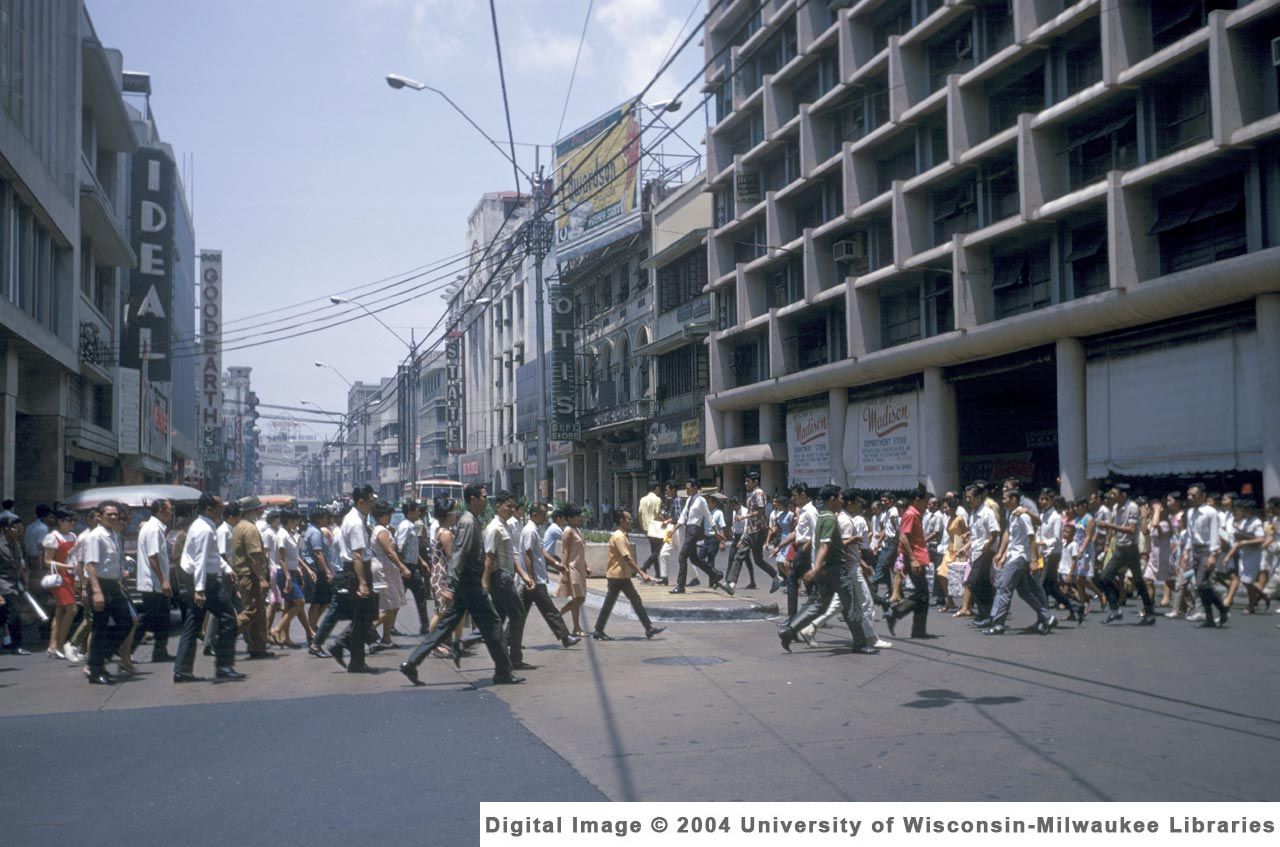 走，上班去！（60年代马尼拉）