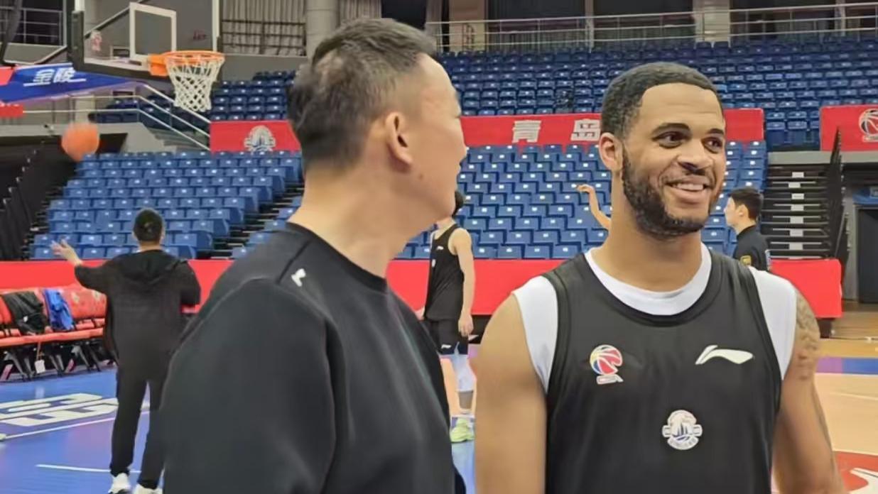 刘维伟怒骂威瑟斯庞，天天要哄太累，贝兹利跟队友冲突被直接开除