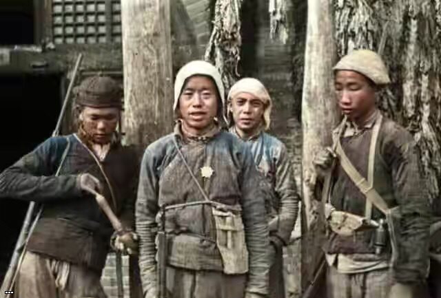 抗日民兵，这个打扮肯定是北方的，北方哪里的啊？谁知道？