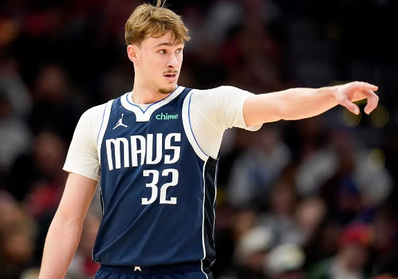 独行侠真是一手好牌打成这样，抽中弗拉格就该交易浓眉换选秀权，现在明年不神抽完全看