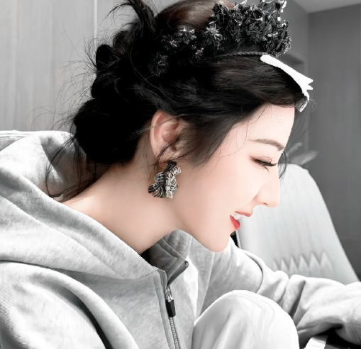 你是我生命中的一道光，也是我生命中的唯一