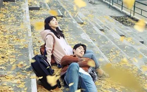 妈妈将怀胎八月的我赶出家门后