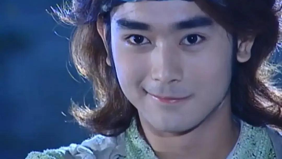 林志颖、李小璐主演武侠言情剧：女主一出场就惊艳众人，她甩手给客栈掌柜3锭金子，要求1日之内清场