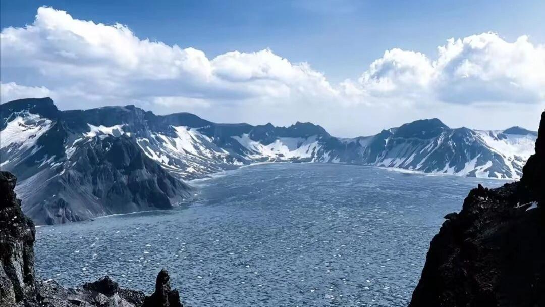 5A景区长白山免门票了！来切身感受融合了火山、天池、森林、温泉的极致自然奇观