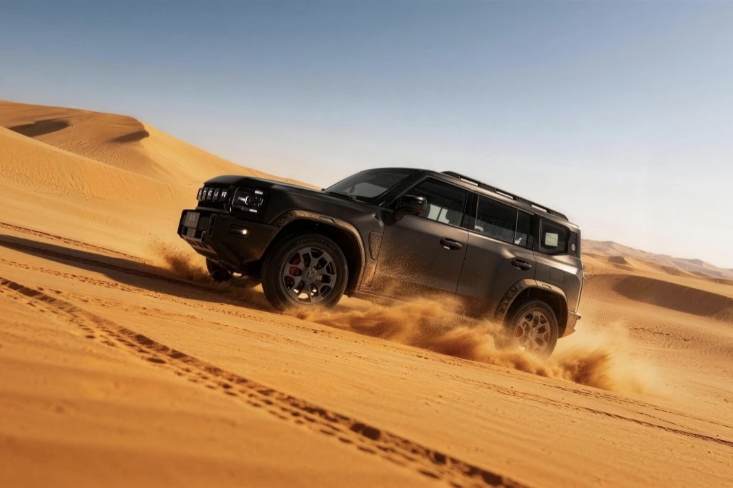 捷途自由者骏马版上市后，身边好多车友都在聊，黑化外观确实挺帅。这车还分探索版和发