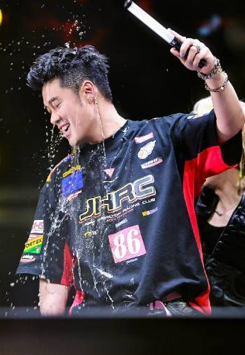 陈赫哥陈赫真的太帅了爱看爱看，手机壁纸已更新