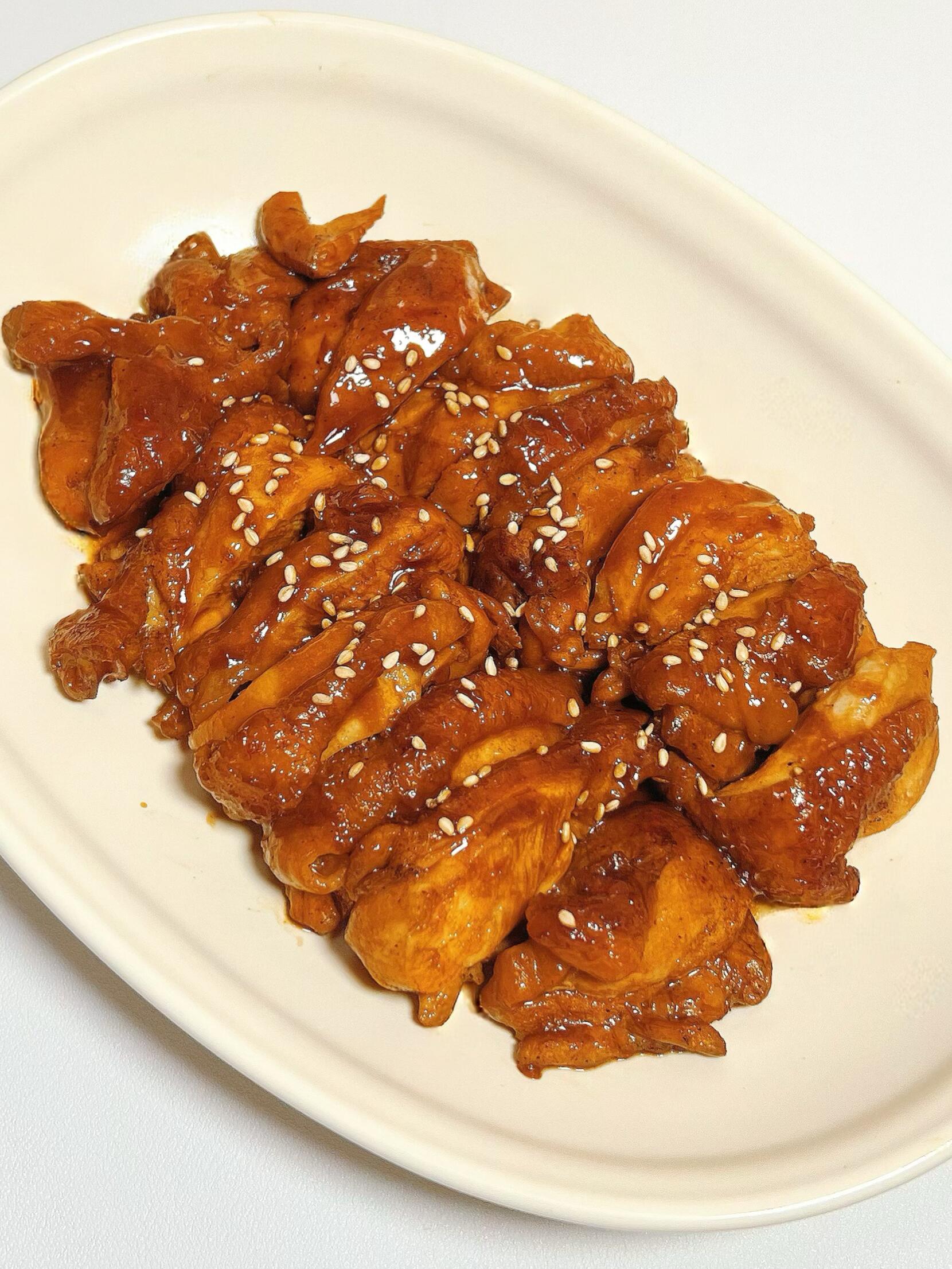 懒人版低卡照烧鸡腿｜皮脆肉嫩，巨下饭✨
谁懂啊！这款低卡照烧鸡腿，简直是懒人福音