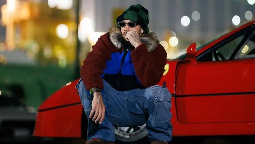 官宣恋情？刘易斯·汉密尔顿开法拉利F40带金·卡戴珊参加日本汽车聚会