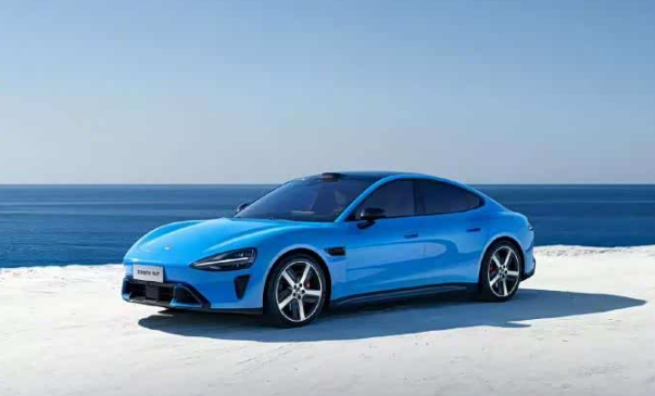 新一代小米SU7官宣902km续航+激光雷达，值不值得期待
雷军官宣新一代小米S