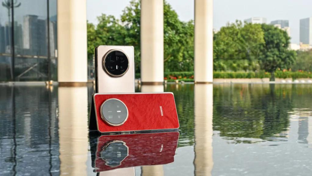 苹果想要做好折叠iPhone，不妨学习下荣耀Magic V6