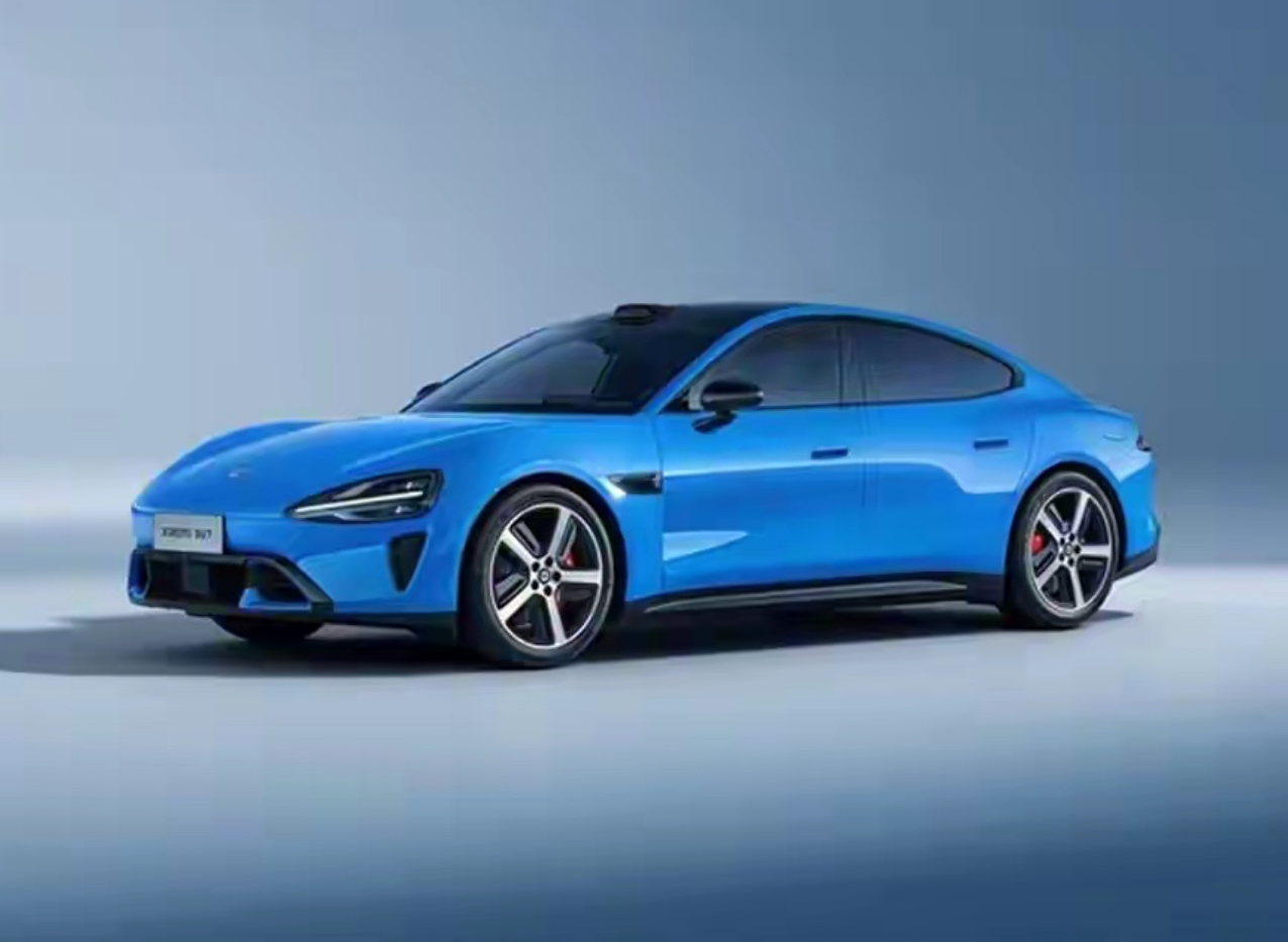 雷军称“被黑”：我从没说过“1300公里只充一次电”