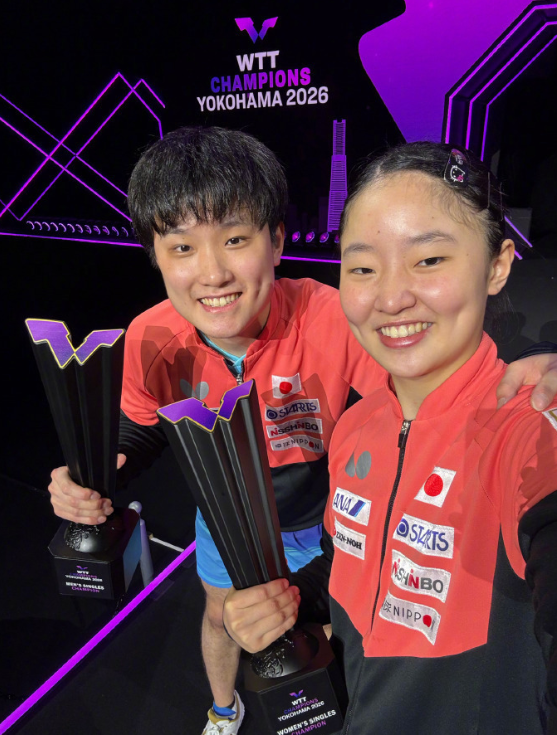 8月9日，2026WTT横滨冠军赛决赛，张本兄妹携手登顶，包揽男女单金牌。

赛
