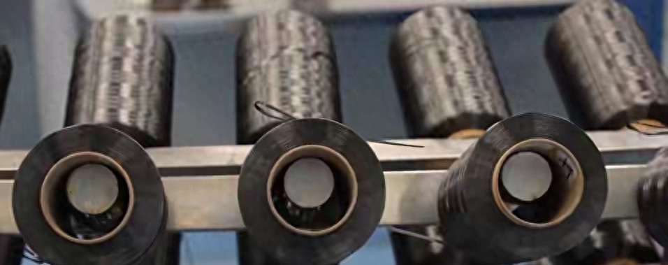 中国碳纤维杀疯了！T1200量产落地那天，东丽的PPT还在等认证