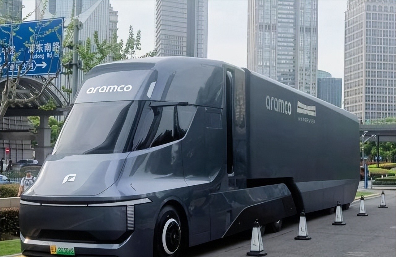 电动车还是氢能，产业巨头们在争什么。