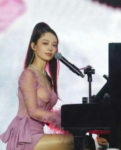 这是郎朗的老婆吉娜吗？ ​​​