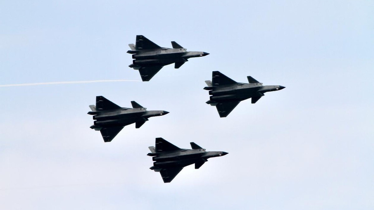 外媒：到2030年中国或将拥有1000架歼-20，终结美国空中主导地位