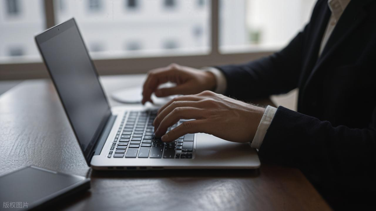 为什么标讯工具越用越多，效率反而没提升？