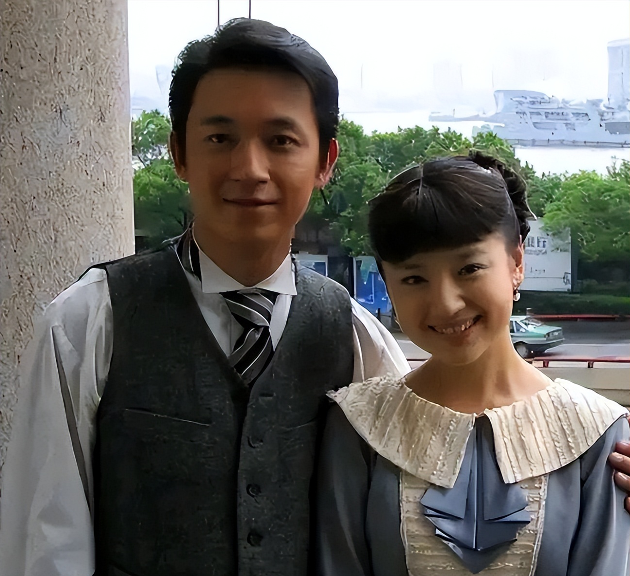 董洁终于直面当年的错，潘粤明的沉默就是最好的回应。
 
不吵不闹，体面收场，这才