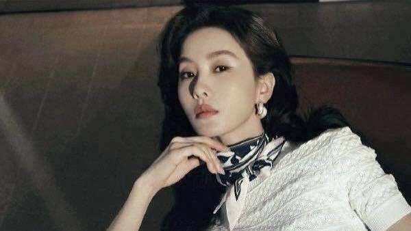 每帧如电影！刘诗诗代言大片展现淡颜清冷下的高智感魅力