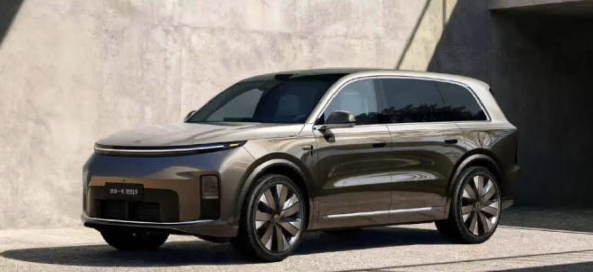 车圈内卷新方向？理想、小鹏架构大调整，自动驾驶部门被拆散