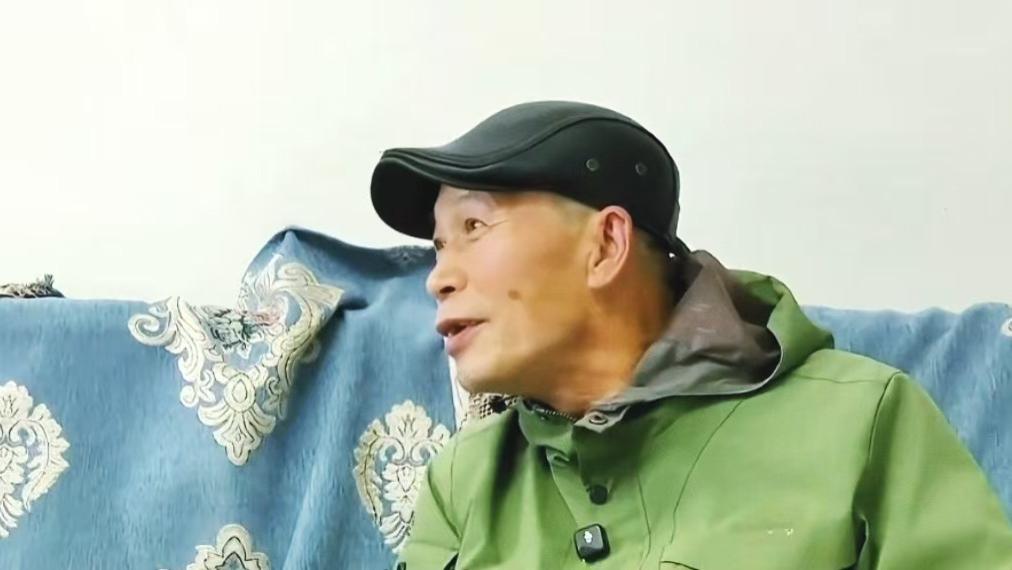 大爷月收入3000要娶美女，不给彩礼和零花钱，要求女人负担生活开销