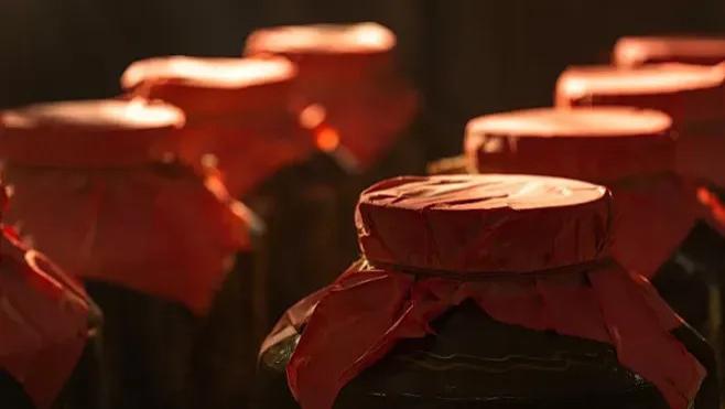 一杯成都酒，半部天府史｜从秦汉到今朝，酒香里的成都三千年