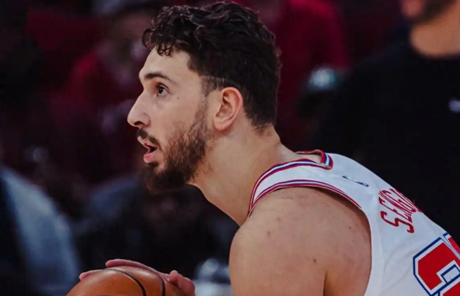 申京为什么不肯开发三分？？照理说投个三分不比背打轻松多了，性价比多高，还不累
