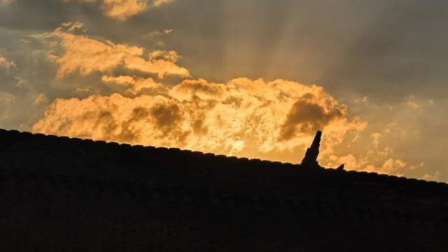 人生的真谛在于顺境中进取，逆境中坚守|明夷晋卦