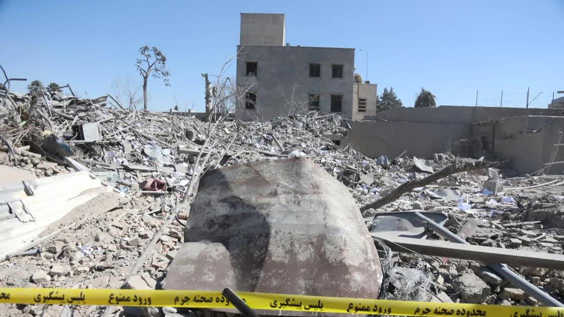 炸了但又没完全炸？以色列100架战机空袭伊朗总统府