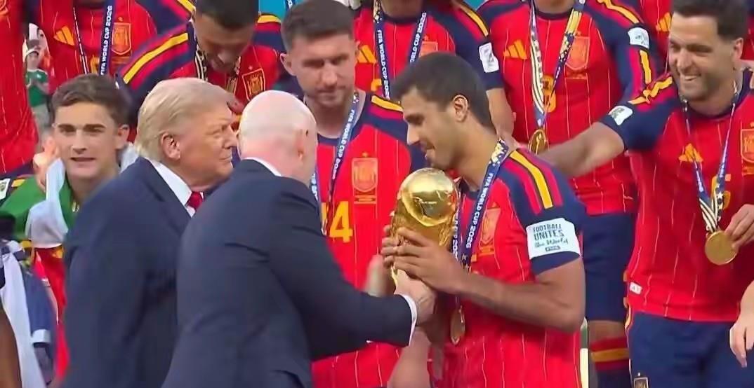 美加墨落幕，西班牙🇪🇸1：0阿根廷🇦🇷获得冠军，罗德里获金球奖，姆巴佩获