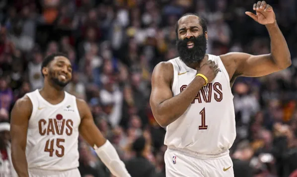 近日，前NBA球员钱德勒-帕森斯在一档播客节目中谈到了骑士。

帕森斯表示：“我