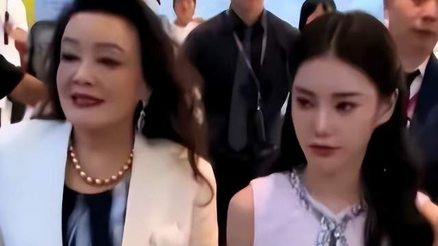 马筱梅开播痛哭，儿子小汪宝被区别对待，被私信辱骂太憋屈