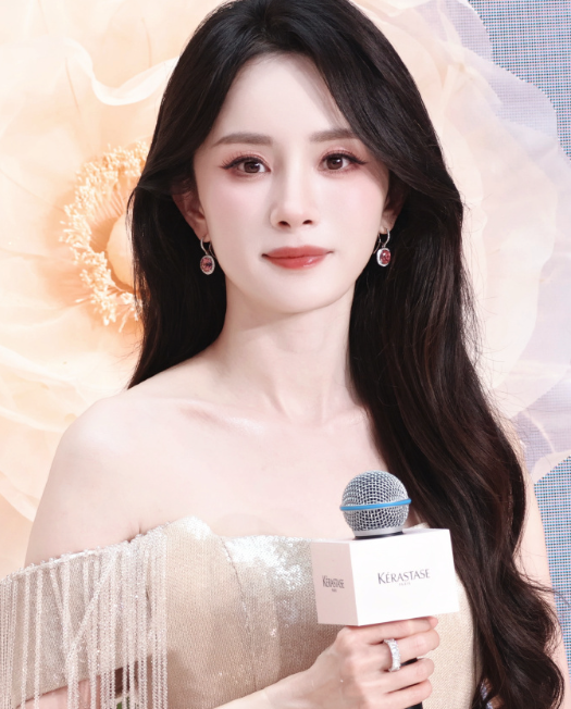 姐姐撩的不是头发，是我的心弦