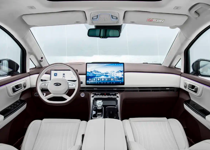 限时售17.69万起中大型MPV综合续航1150km，瑞风RF8悦享系列上市
外