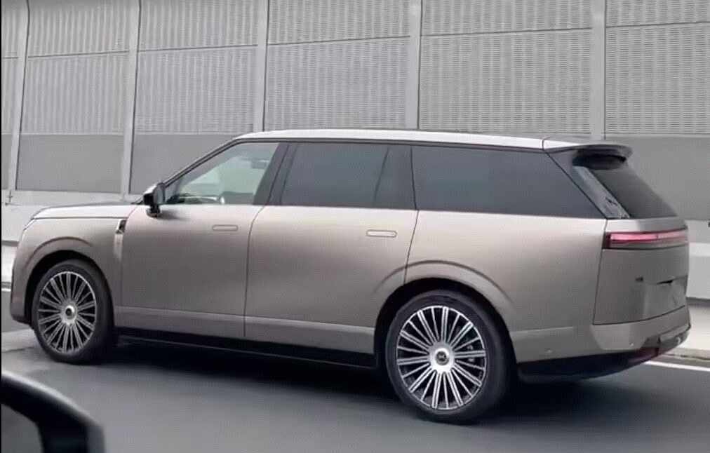 小鹏GX实车照曝光 虎气十足