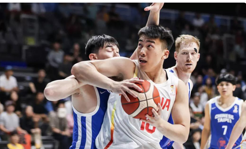 1狂胜24分！中国男篮72-48击溃台北，赵继伟立下大功，庞峥麟惊艳亮相​