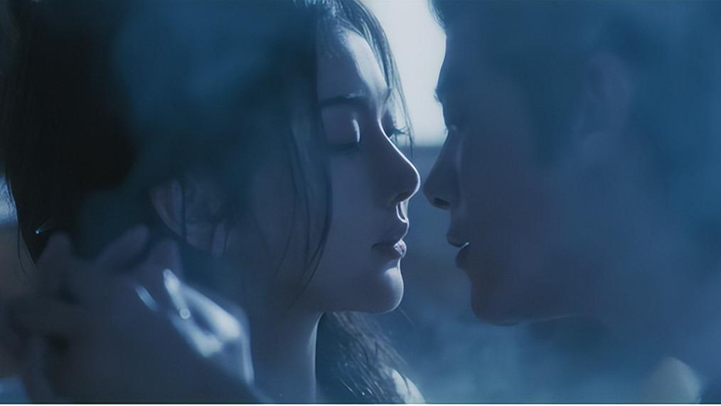 当29岁孔雪儿遇上31岁邓凯，我才终于明白，为何说CP感是门玄学