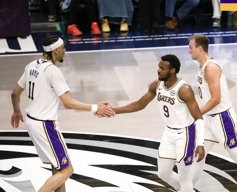 NBA常规赛湖人客场对阵独行侠的比赛已经结束。全场战罢，湖人以128-134不敌