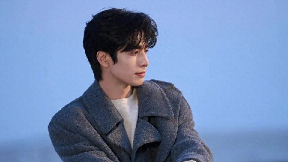 克制才是顶级性感：跟着《骄阳似我》宋威龙，穿出耐看氛围感！