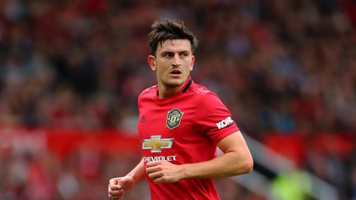 曼联冬窗动态：神秘中场浮现，马奎尔确定留队