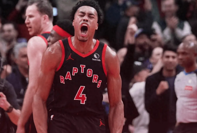 巴恩斯真不能持球，还有全队进攻能力最好的英歌没有一点战术支撑，还记得前年在鹈鹕格