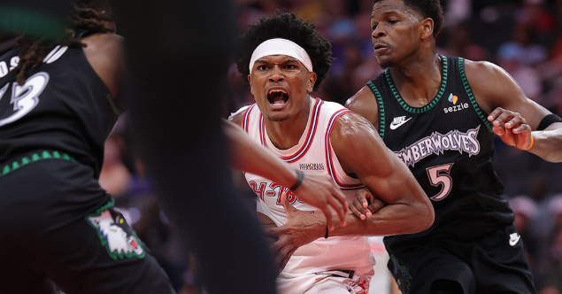 我认为:最后一场掘金肯定赢马刺。

原因有三点，
一是约基奇复出第65场不可能混