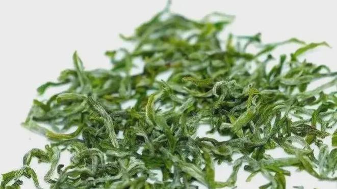 色翠香郁的径山茶