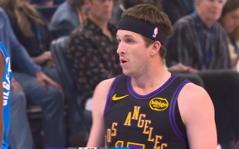 随着小里伤停4-6周，常规赛报销，湖人这赛季基本结束

剩下5场比赛，除了独行侠