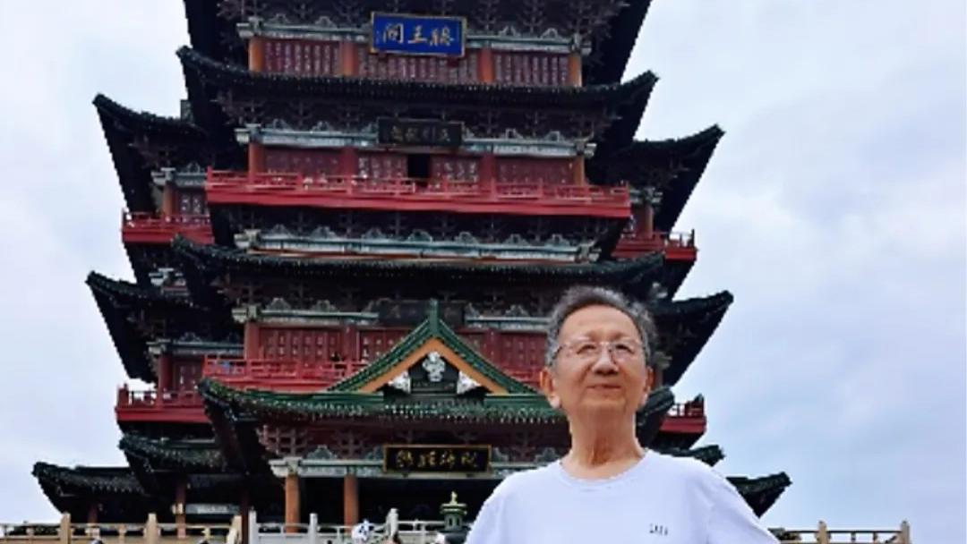 重登滕王阁（诗二首）——乙巳夏日与故人同游