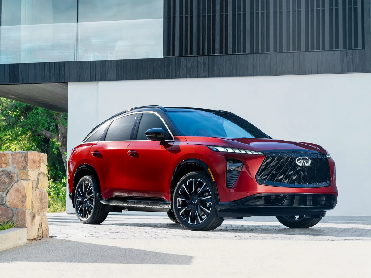 全新英菲尼迪QX65要来了，车长超5米轿跑设计，配2.0T+