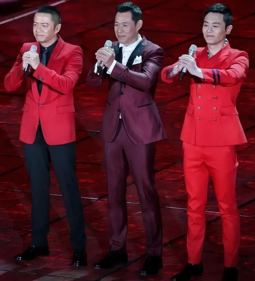 三个大男人同台比帅，朱亚文，张丰毅，段奕宏，三人的演技不相上下，那么你觉得谁更优